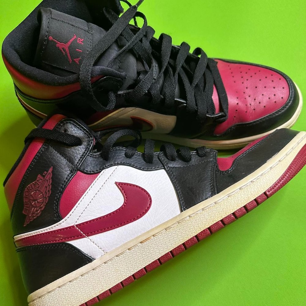 Jordan 1 Noble Red